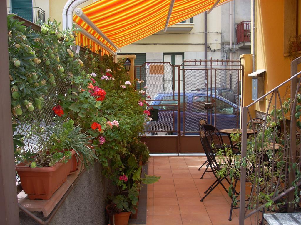 Eurelios Bed and Breakfast Adrano Buitenkant foto
